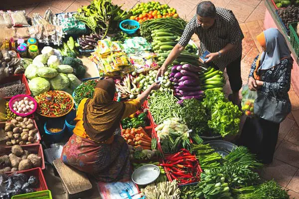 Vegetable selling veggies in the market